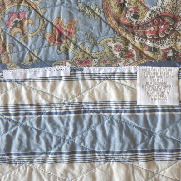 Williams Sonoma Quilted Reversible Round Tablecloth Paisley Stripe French 70" - Picture 5 of 11